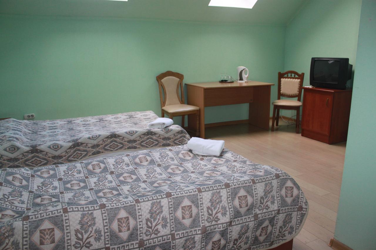Mini-Hotel Verhovina Kiev Exteriör bild